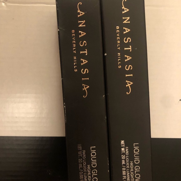 Anastasia Liquid Glow Highlight “Perla” - Picture 4 of 6